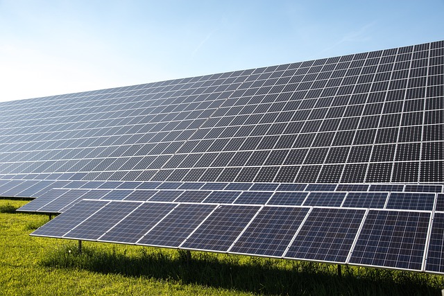 Fonduri europene pentru pacuri fotovoltaice